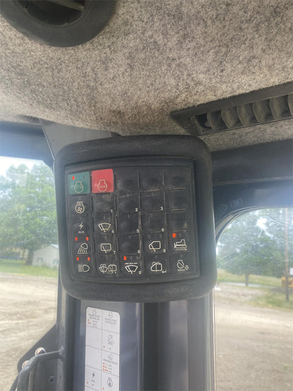 2014 DEERE 550K XLT