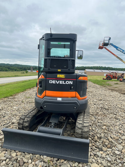 DEVELON DX35Z-7: New