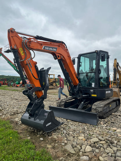 DEVELON DX50Z-7: New