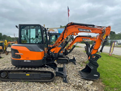 DEVELON DX50Z-7: New