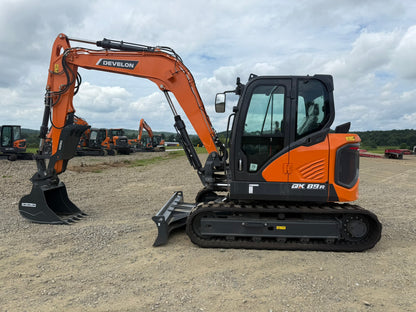 DEVELON DX89-7: New