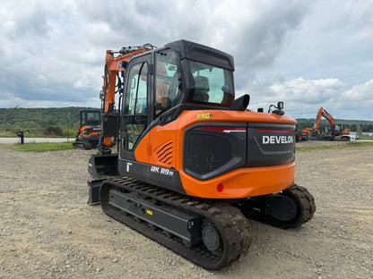 DEVELON DX89-7: New