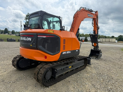 DEVELON DX89-7: New
